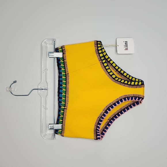 Kiini bikini bottom